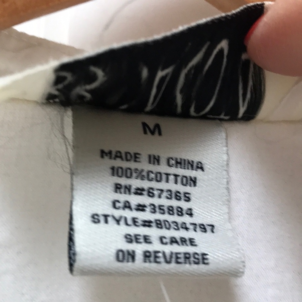 White lightweight top - Picture 7 of 7